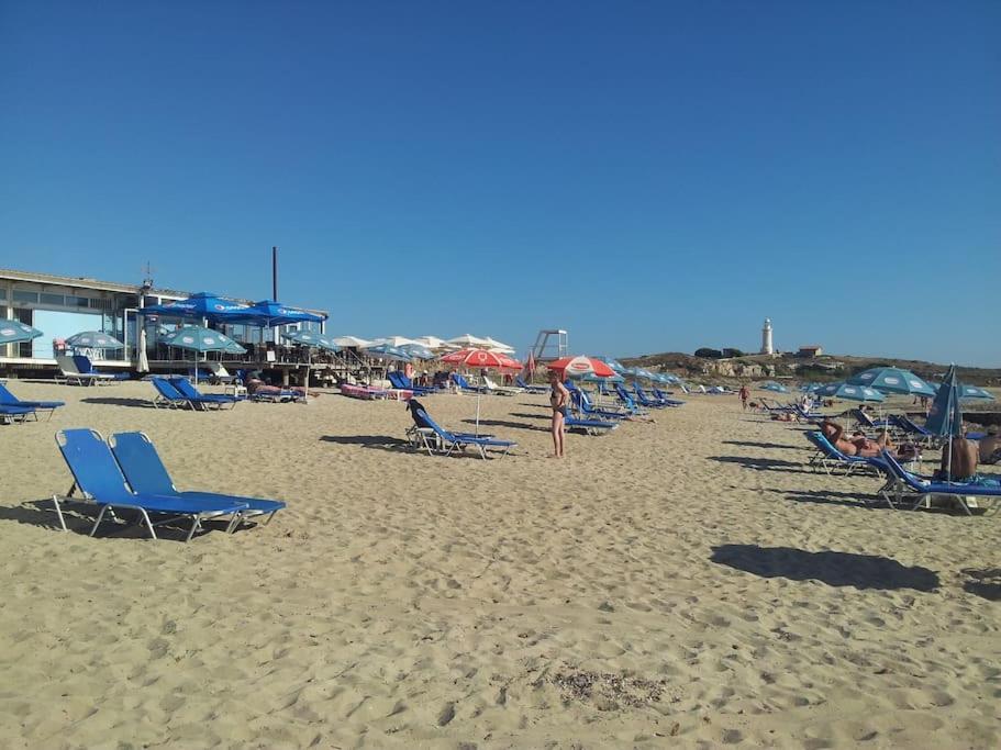 A Stone'S Throw From Everything Paphos Exteriör bild